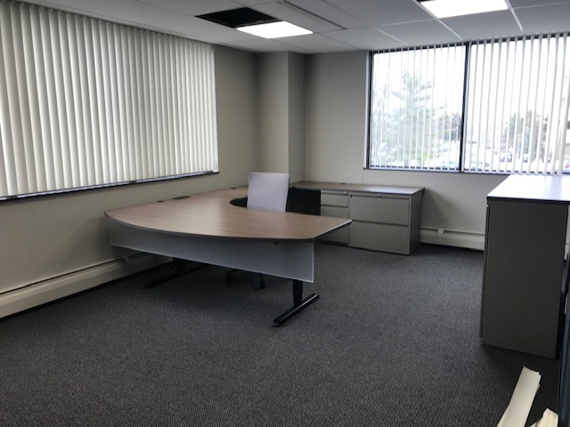 gen2 Up standing desk system for Reception